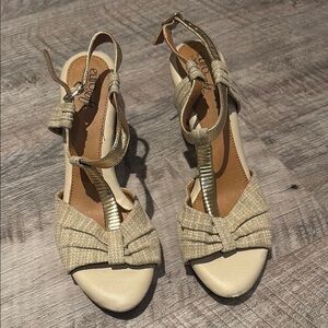 Sofft Gold Cream Strappy Heels